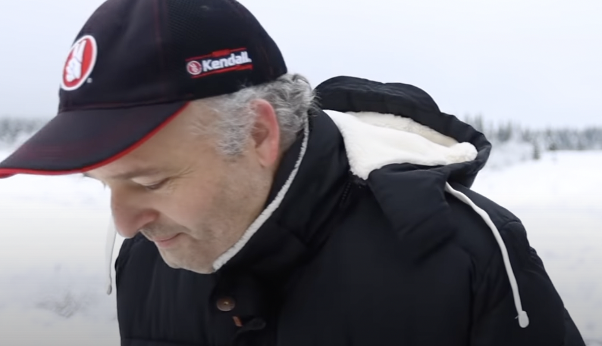 A videó megosztása után ismeretlenek és távoli rokonaim is szinte kéjesen, azonnal legyilkosoztak (privátban és nyilvánosan is) a kiállásom&nbsp;miatt.