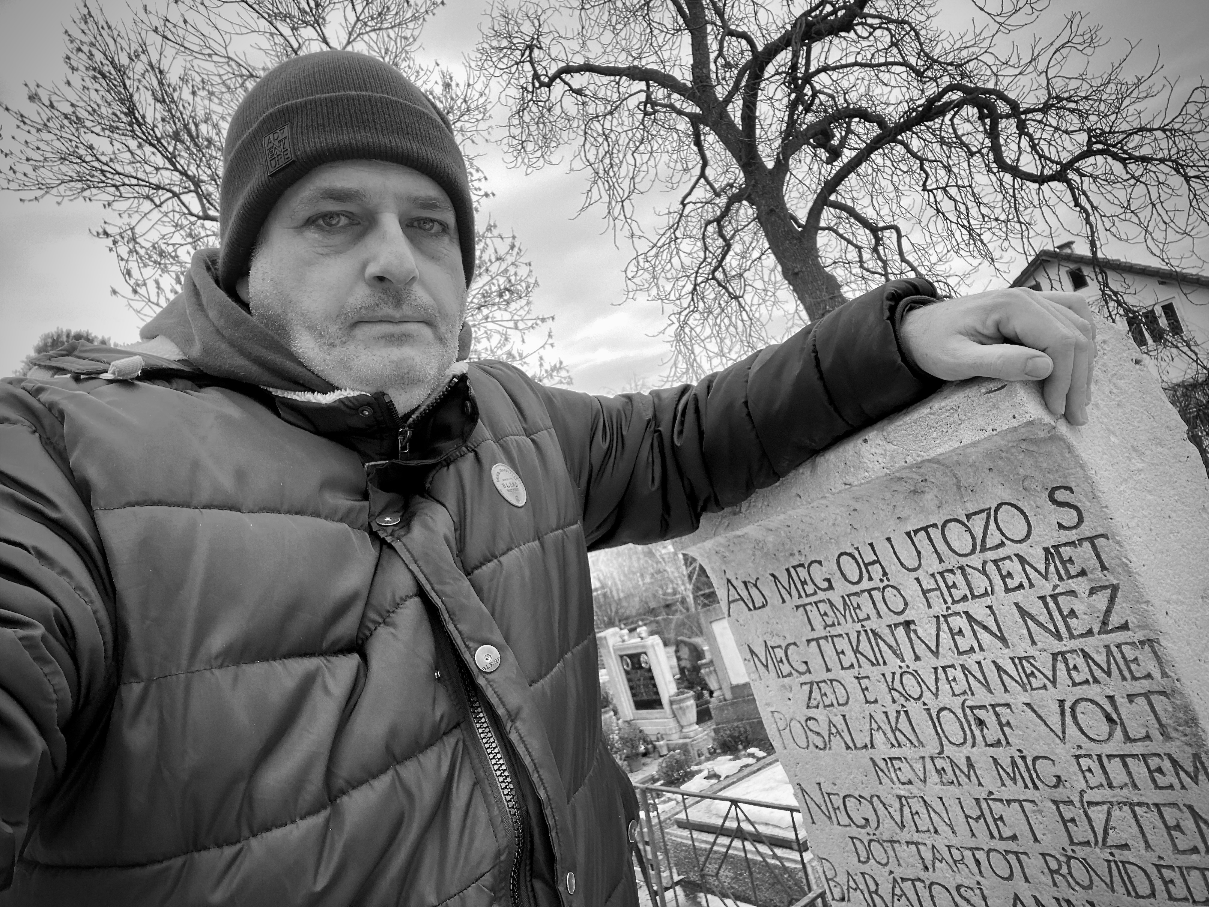 “Társam a szégyen, menekülök. Jaj, meddig&nbsp;még”?