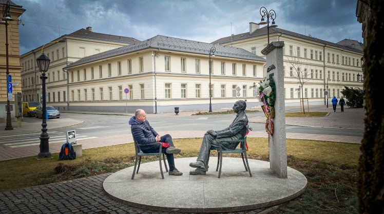 Az ünnepek óta többen kérdezitek, hogy mi ez a csend az oldalaimon, miért nincsenek új videó blogok, új kisfilmek&nbsp;stb.