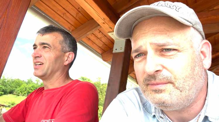 Zuhanásból repülés…