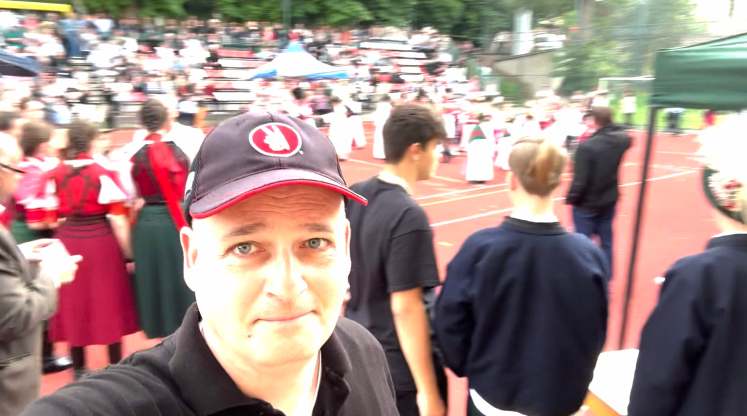 Ismét úton, filmezek, hála&nbsp;Nektek!