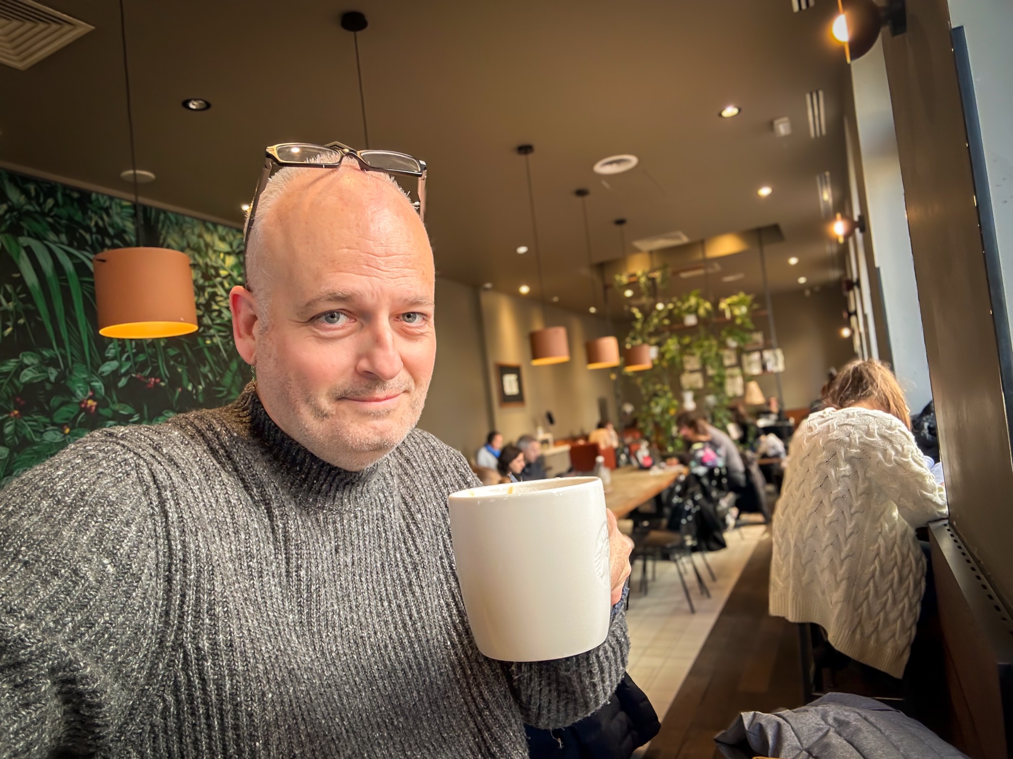 “Az élet nemcsak esztelen kényszermunka, hanem ünnep is.”&nbsp;Márai