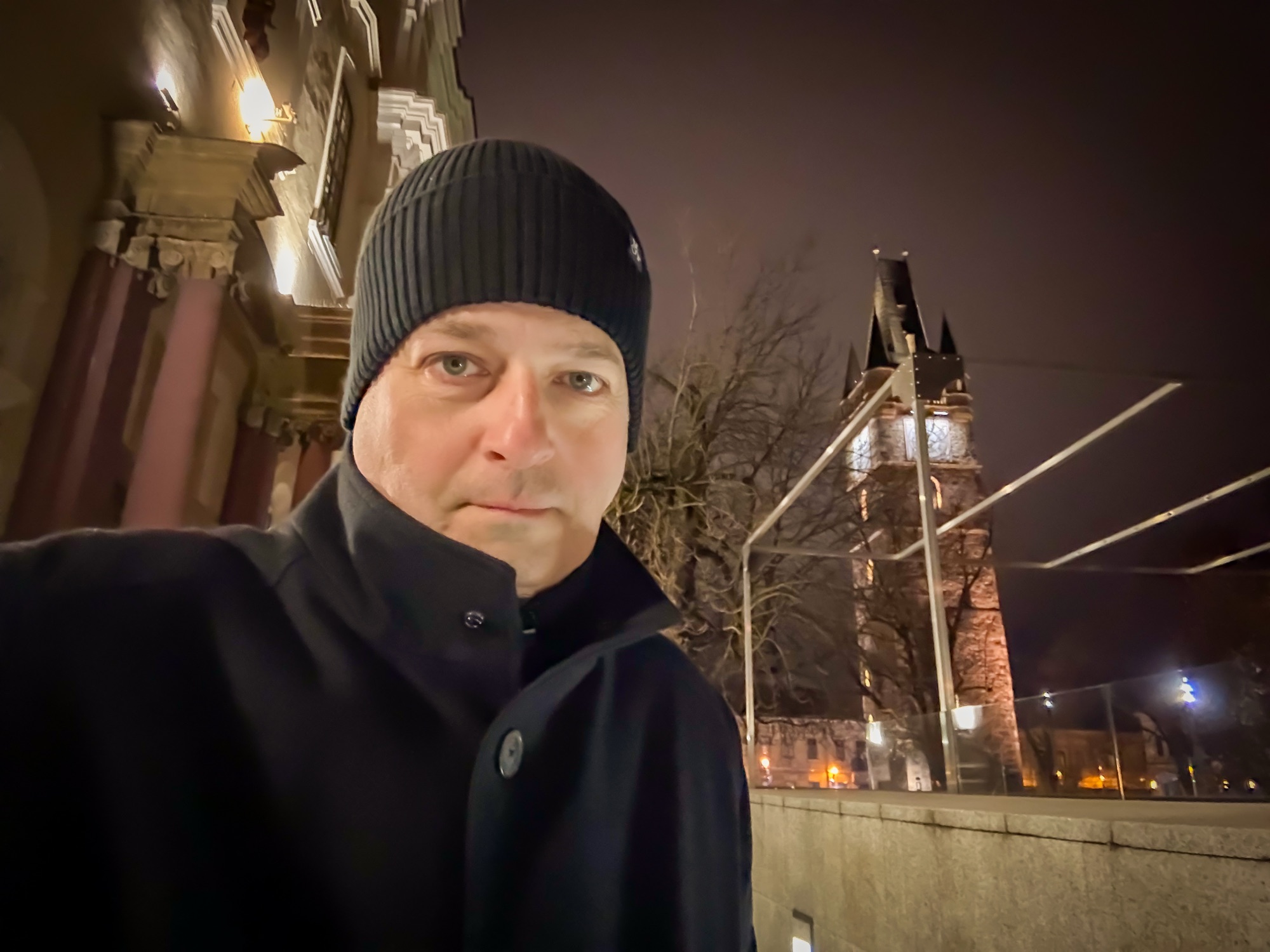 Lám-lám… Lám-lám…