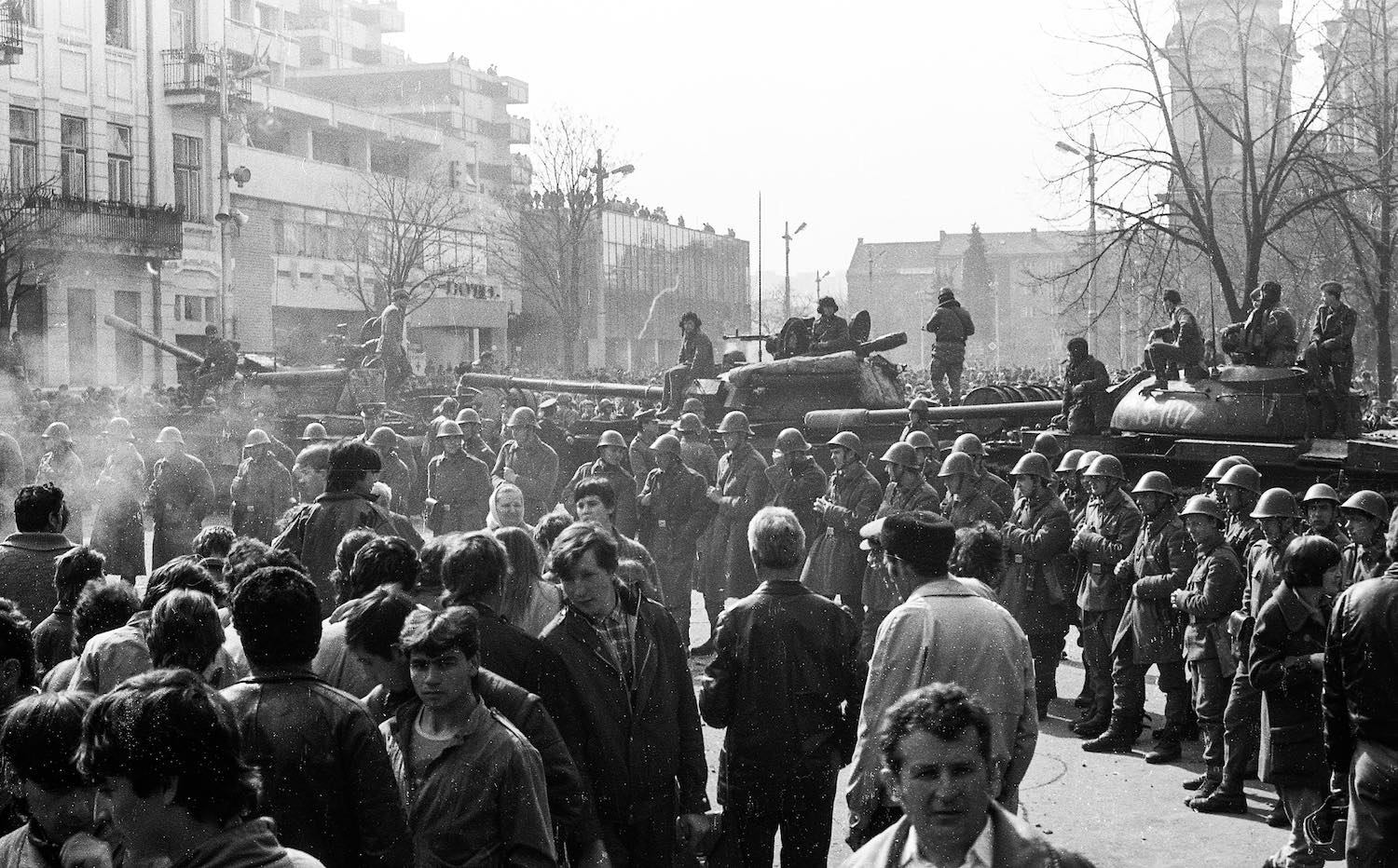 Bizalom (részemről) nincs. Bizalom (részemről) nincs.