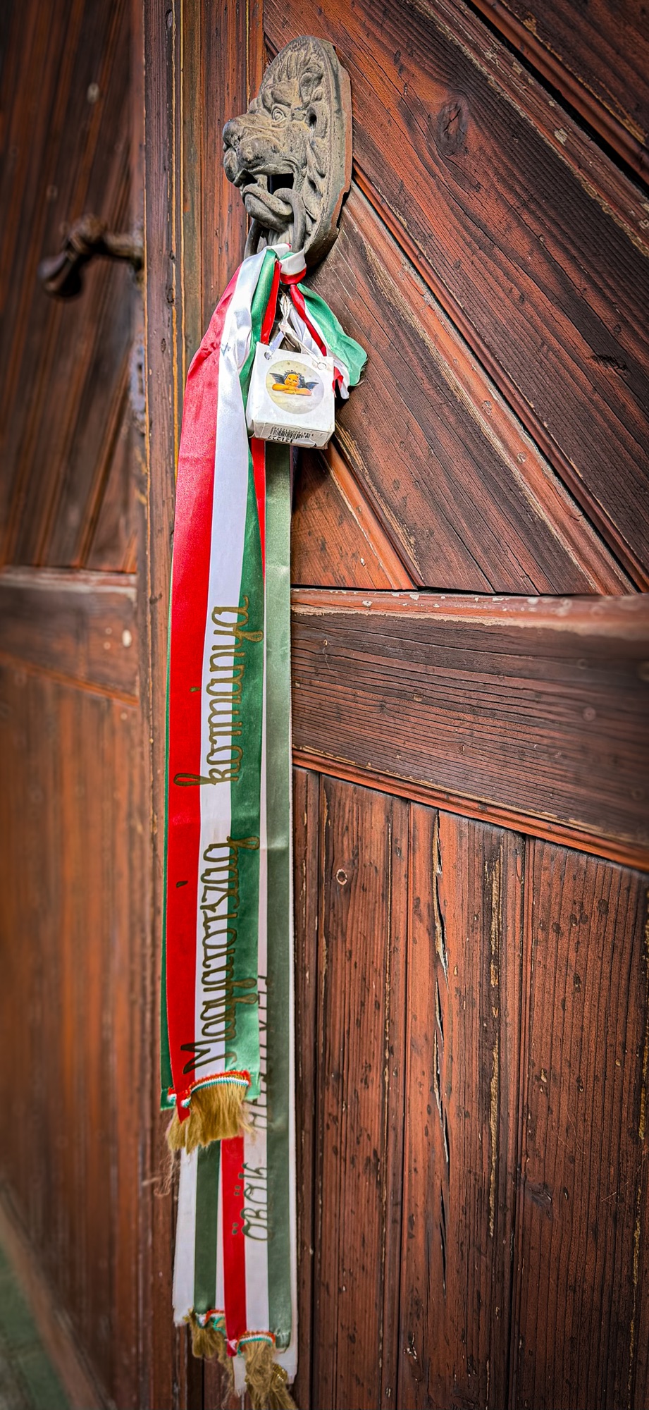 A Tündérkerti pokolból… avagy egy önkritikus “zseni”, “perverz” monológja, a Bulgakovi fekete Kan-dúr, vigyázó tekintete alól a 3-ik sör társaságában… Kolozsváron. A Tündérkerti pokolból… avagy egy önkritikus “zseni”, “perverz” monológja, a Bulgakovi fekete Kan-dúr, vigyázó tekintete alól a 3-ik sör társaságában… Kolozsváron.