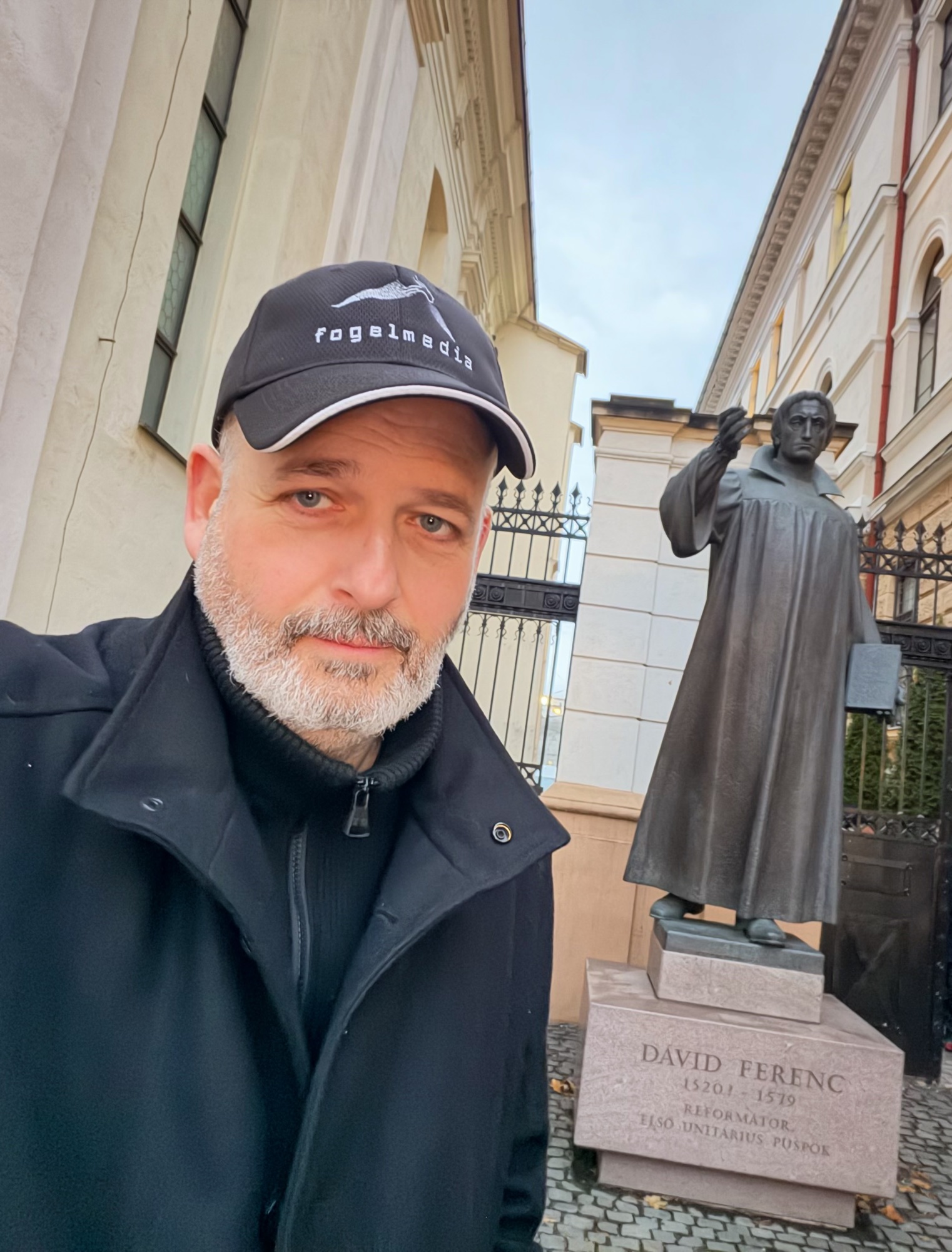 A választások óta sokan -ahogy eddig még soha- jelölnek be engem mint ismerőst (pedig nem ismerem őket)… a budapesti Waldorf-pedagógusoktól a keleti-kárpátok&nbsp;örzőiig.